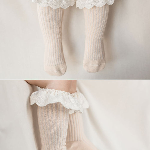 Fırfırlı Dantel Detaylı Bebek Dizaltı Çorap