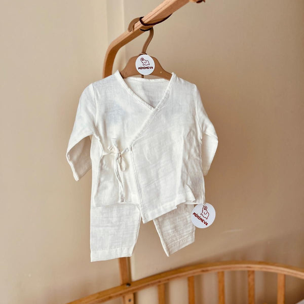 Müslin Takım Hastane Çıkışı