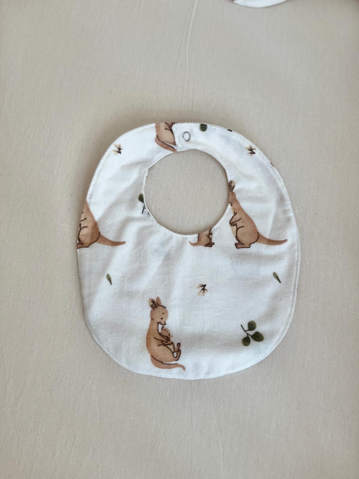 Kanguru Desenli 3'lü Önlük Seti