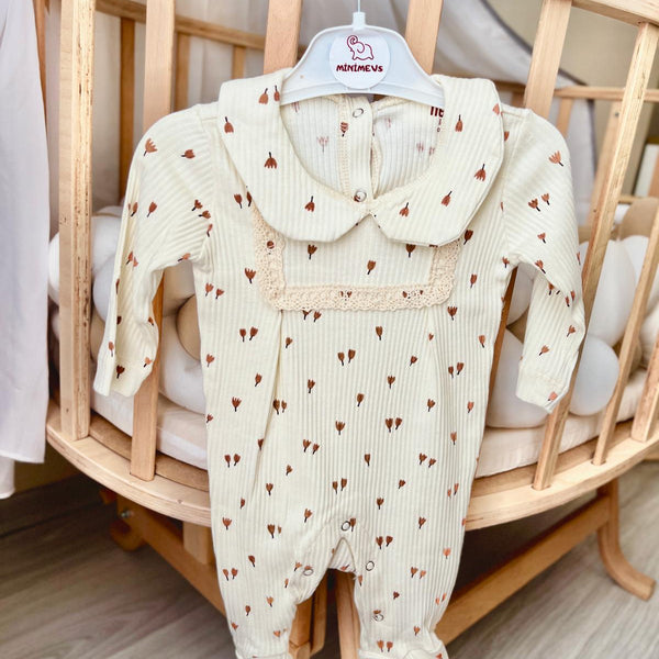 Dantel Detaylı Çiçekli Örme Tulum