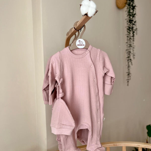 Kruvaze Şapkalı Tulum Seti