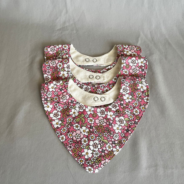 Çiçek Desenli Önlük